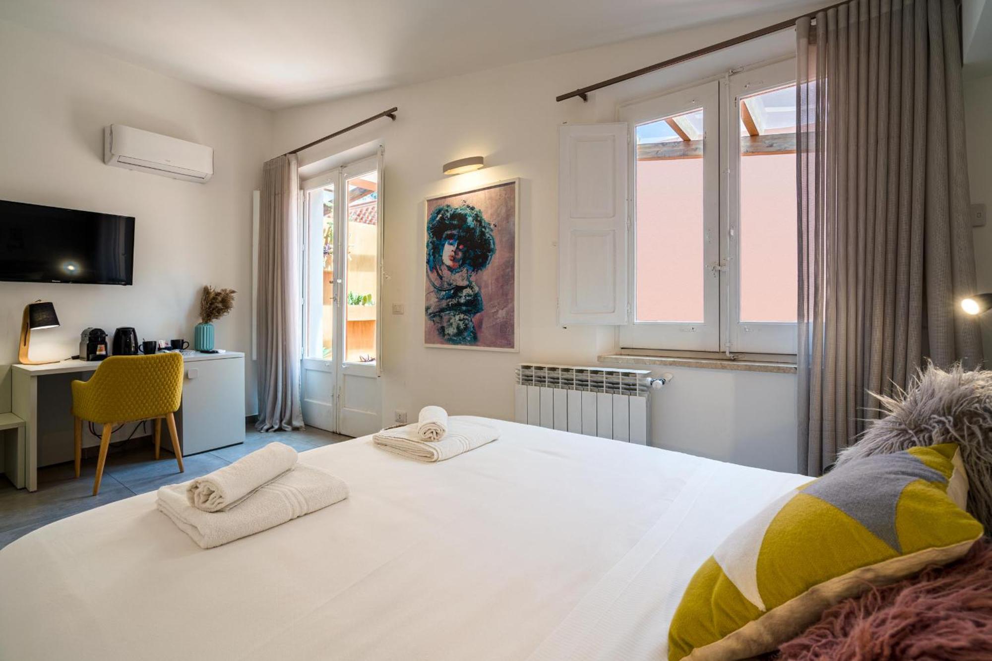 Al Duomo Rooms & Flats ตาออร์มินา ภายนอก รูปภาพ