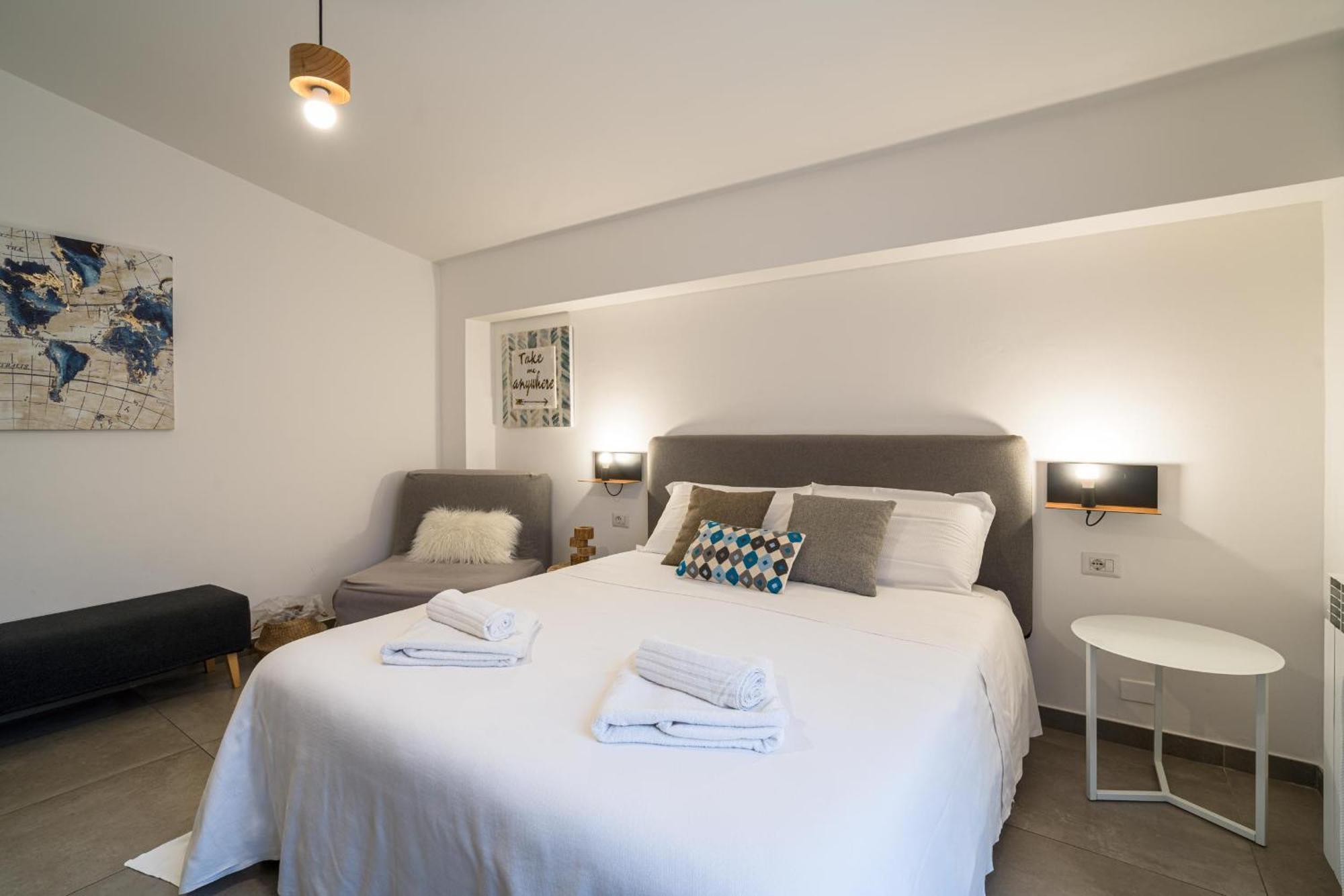 Al Duomo Rooms & Flats ตาออร์มินา ภายนอก รูปภาพ
